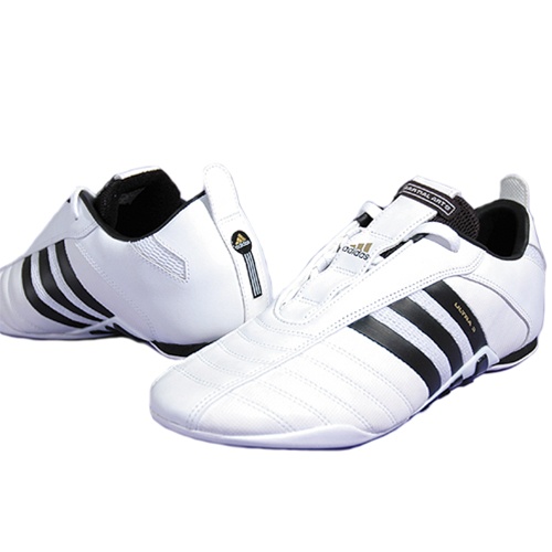 chaussures adidas wushu